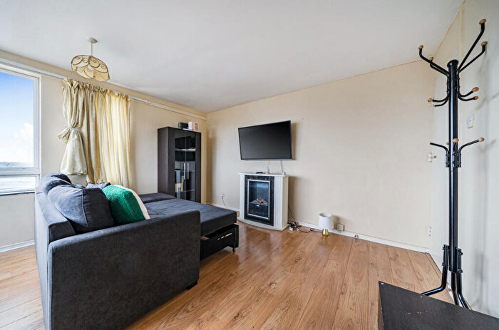 1 Bedroom Apartment For Sale In The Mall, Bromley, BR1