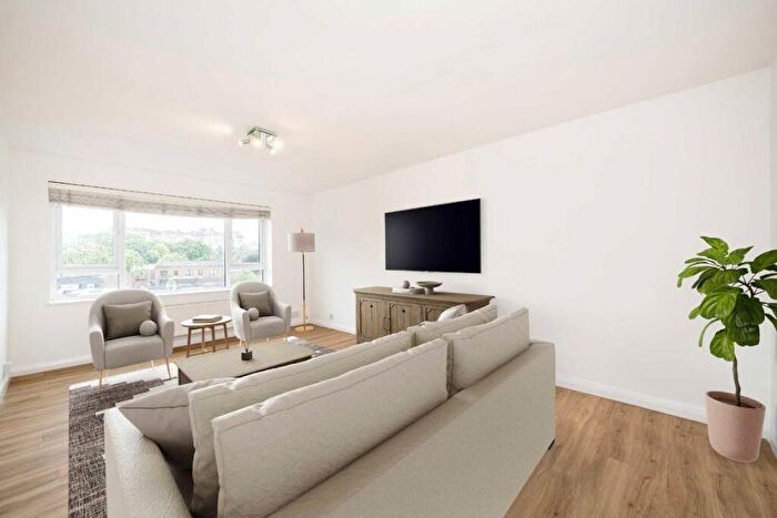 2 Bedroom Flat For Sale In Fairfax Road, Swiss Cottage, NW6