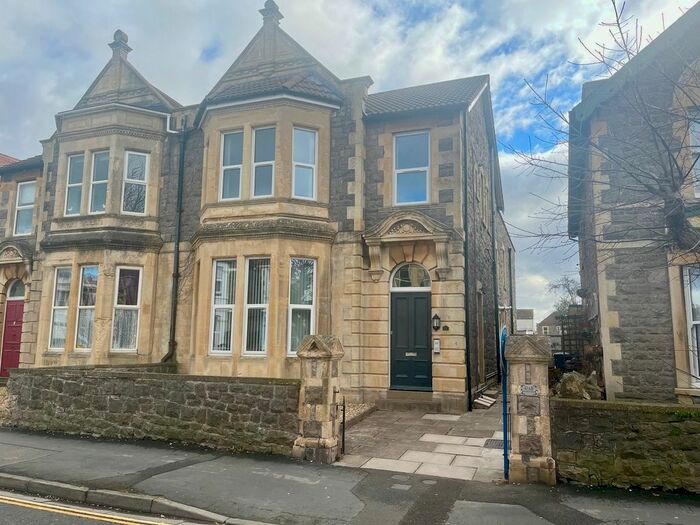 1 Bedroom Flat To Rent In Walliscote Road, Weston-Super-Mare, North Somerset., BS23