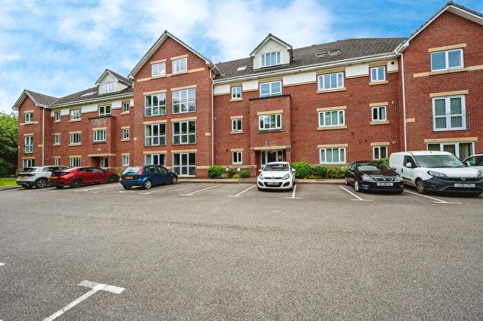 2 Bedroom Flat For Sale In Cheshire Close, Newton-Le-Willows, WA12