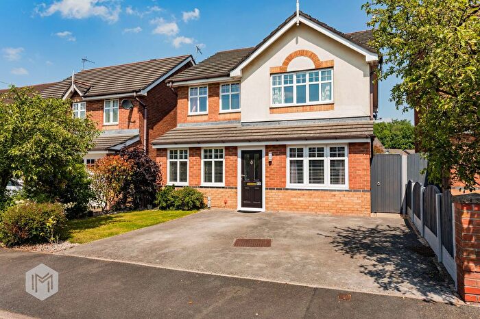 4 Bedroom Detached House For Sale In Doulton Close, Platt Bridge, WN2