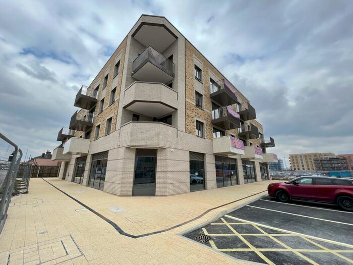 1 Bedroom Flat To Rent In Windmill Lane, Cheshunt, EN8