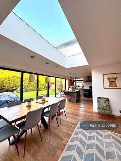 4 Bedroom Semi Detached House To Rent In Holly Avenue, Walton-On-Thames, KT12