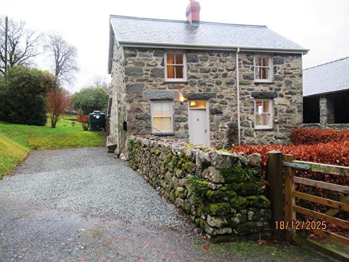 2 Bedroom Cottage To Rent In Coed-Y-Fronallt Estate, Dolgellau, LL40