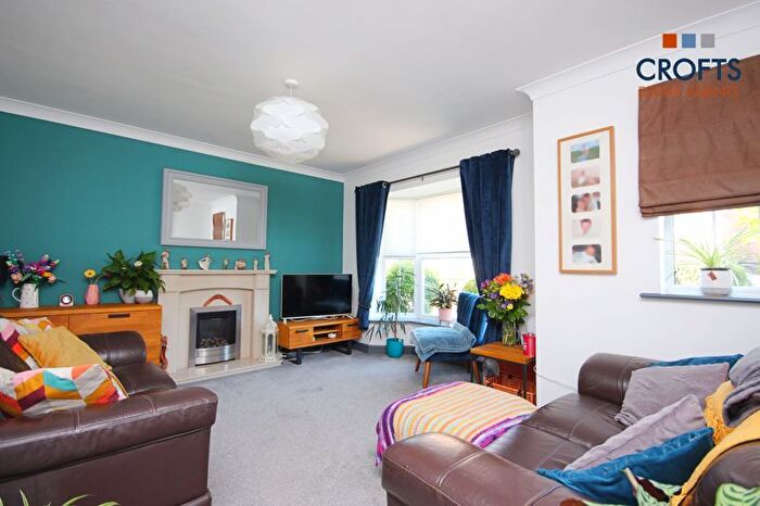 4 Bedroom Detached House For Sale In Brocklesby Avenue, Immingham, DN40