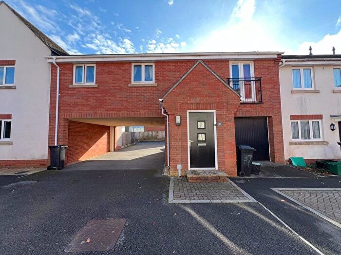 2 Bedroom Property To Rent In Halls Garden, Little Stoke, Bristol, BS34