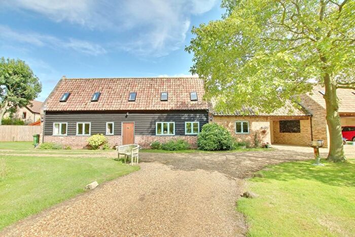 2 Bedroom Barn Conversion To Rent In Wood End, Bluntisham, Huntingdon, PE28
