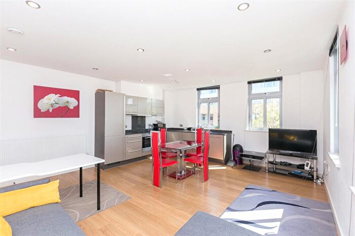1 Bedroom Apartment To Rent In Caspian Apartments, Salton Square, Limehouse, London, E14
