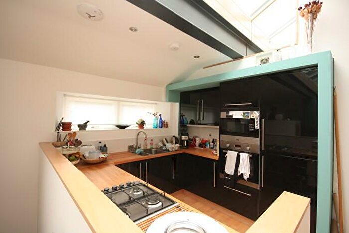 1 Bedroom Mews To Rent In Carlton Terrace Mews, Calton Hill, Edinburgh, EH7