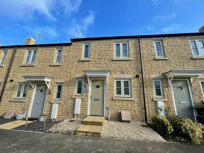 2 Bedroom Terraced House To Rent In Moreton-In-Marsh, Gloucestershire, GL56