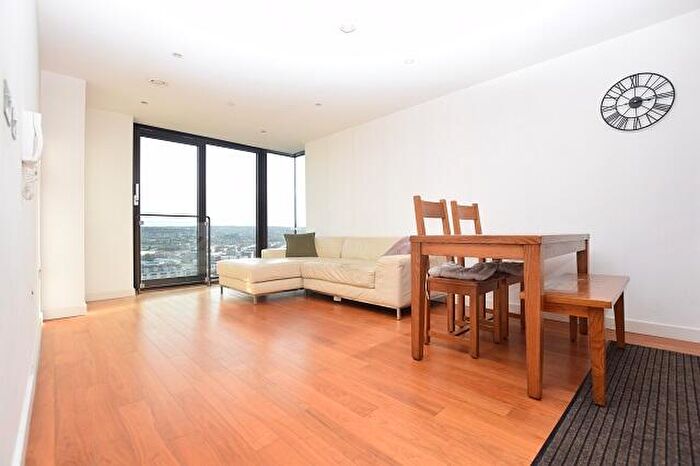 2 Bedroom Apartment To Rent In City Lofts St. Pauls, St. Pauls Square, Sheffield, S1