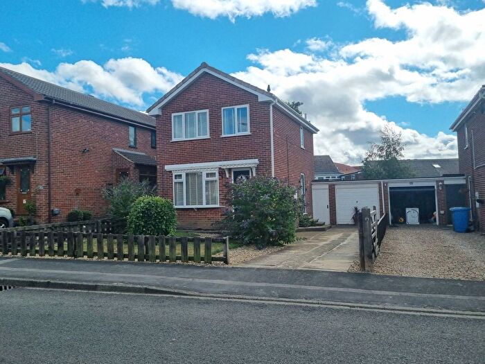3 Bedroom Detached House To Rent In Eskdale Road, Whitby, YO22