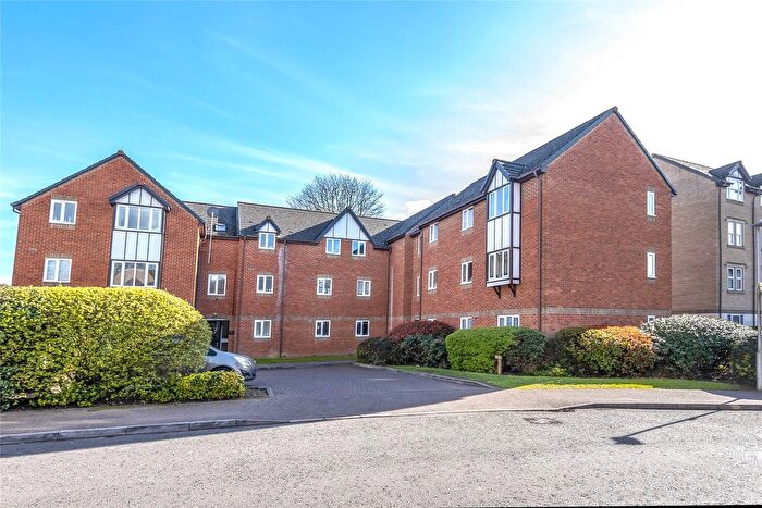 2 Bedroom Flat To Rent In Radnor House, Rembrandt Way, Reading, Berkshire, RG1