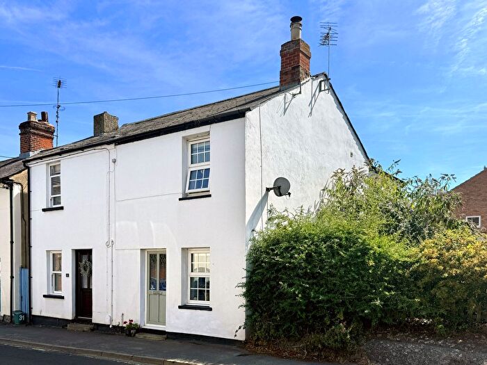 2 Bedroom Semi-Detached House For Sale In Coxwell Street, Faringdon, SN7