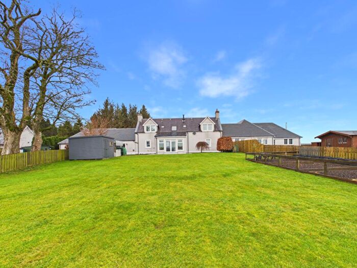4 Bedroom Link Detached House For Sale In Cleghorn, Lanark, ML11