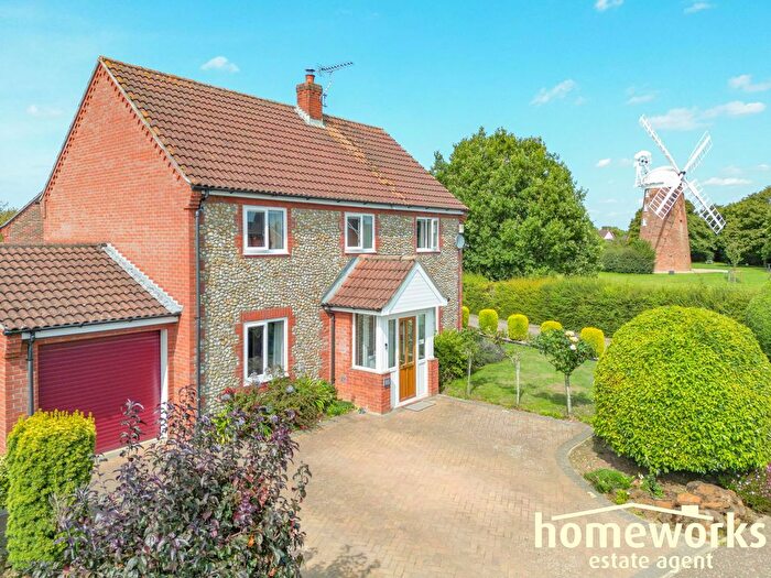 4 Bedroom Detached House For Sale In Greenfields Road, Dereham, NR20