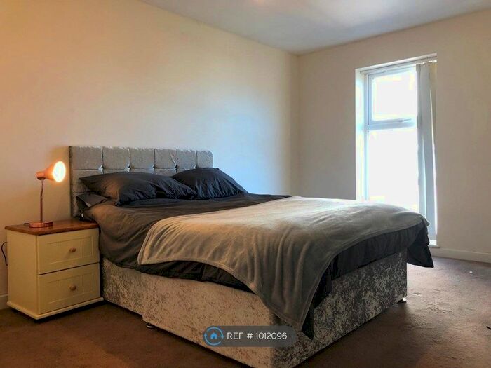 2 Bedroom Flat To Rent In Whitegate Drive, Blackpool, FY3