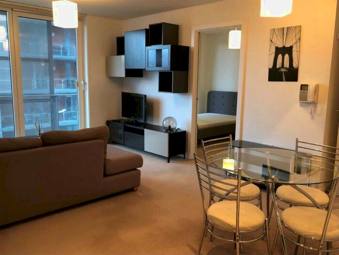 2 Bedroom Apartment To Rent In Spectrum, Blackfriars Road Block, Salford, M3