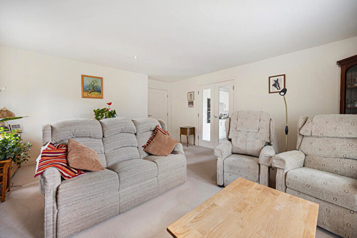 2 Bedroom Retirement Property For Sale In Primrose Vale, Gifford Lea, Tattenhall, Cheshire, CH3