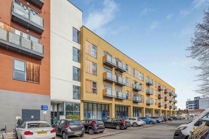 1 Bedroom Flat To Rent In Coombe Lane, London, SW20