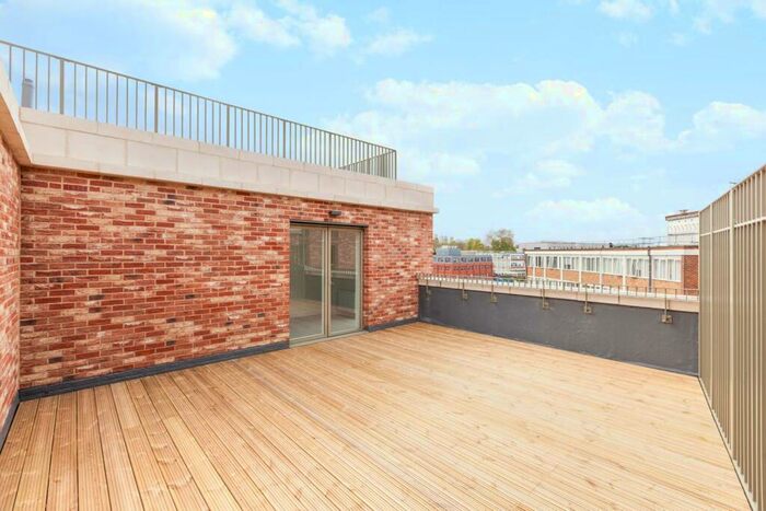 3 Bedroom Flat To Rent In Gayton Road, Harrow, HA1