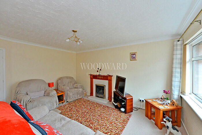 2 Bedroom Detached Bungalow For Sale In Thomson Drive, Codnor, DE5