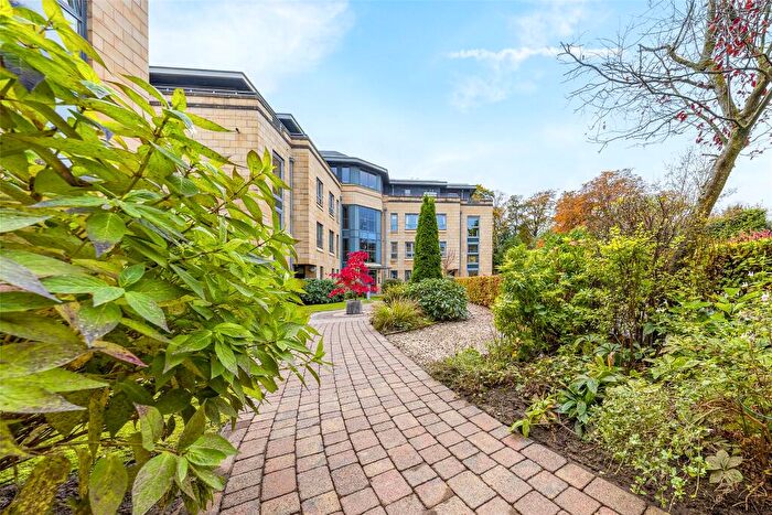 3 Bedroom Apartment For Sale In Thorn Heights, Bearsden, G61