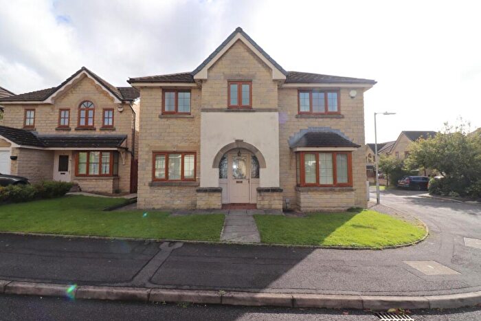 4 Bedroom Detached House To Rent In Romney Chase, Bolton, BL1