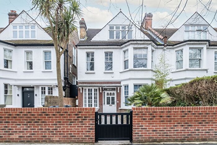 1 Bedroom Flat To Rent In Dukes Avenue, London, W4