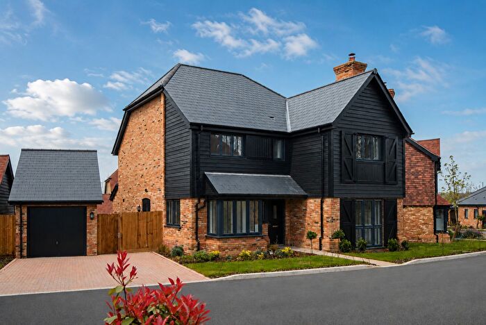 4 Bedroom Detached House For Sale In Seymour Road, Rainham, Gillingham, Kent., ME8