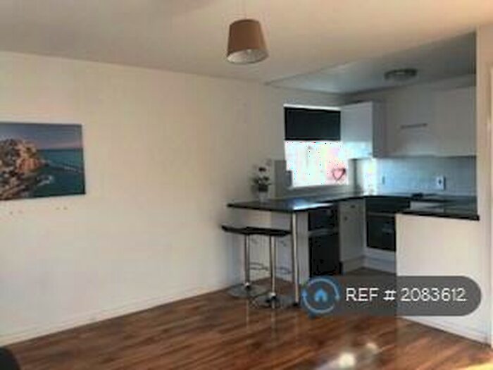 1 Bedroom Flat To Rent In Barclay Court, Luton, LU2