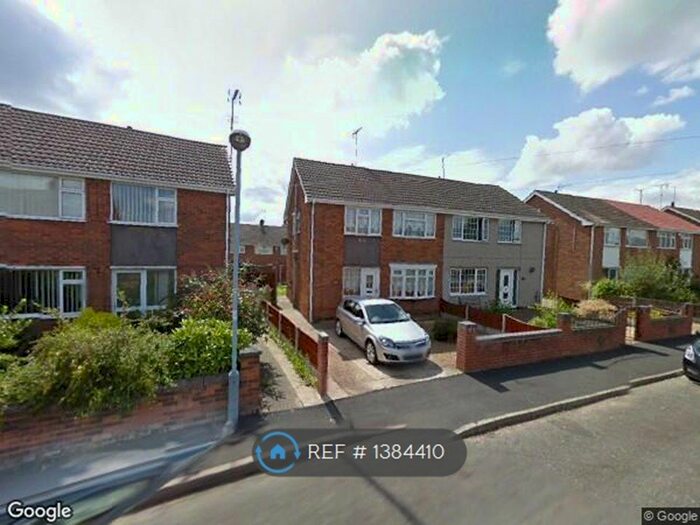 3 Bedroom Semi-Detached House To Rent In South Crescent, Clipstone, Mansfield, NG21