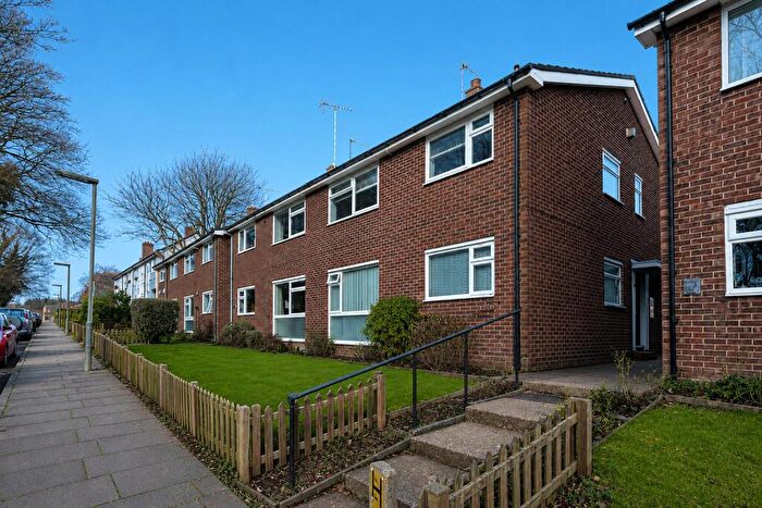 2 Bedroom Maisonette To Rent In Chipstead Road, Banstead, Surrey, SM7
