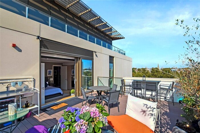 3 Bedroom Flat To Rent In Lillie Square, Parsons Green, SW6