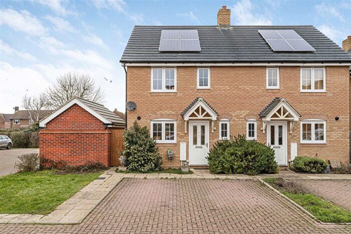 3 Bedroom End Of Terrace House For Sale In Harvey Way, Waterbeach, Cambridge, CB25