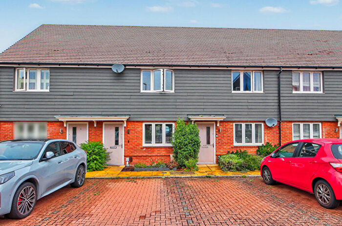 2 Bedroom Terraced House For Sale In Hedgerow Close, Basingstoke, RG23