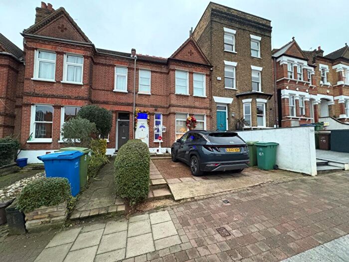 3 Bedroom Flat For Sale In /a Dunstans Road, East Dulwich, Southwark, London, SE22