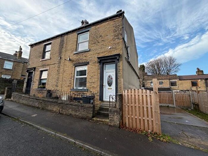 2 Bedroom Semi Detached House To Rent In Sutcliffe Street, Halifax, HX2