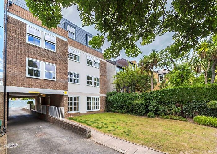 2 Bedroom Flat To Rent In Spencer Hill, London, SW19
