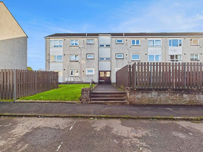 3 Bedroom Apartment For Sale In Balmartin Road, Glasgow, G23