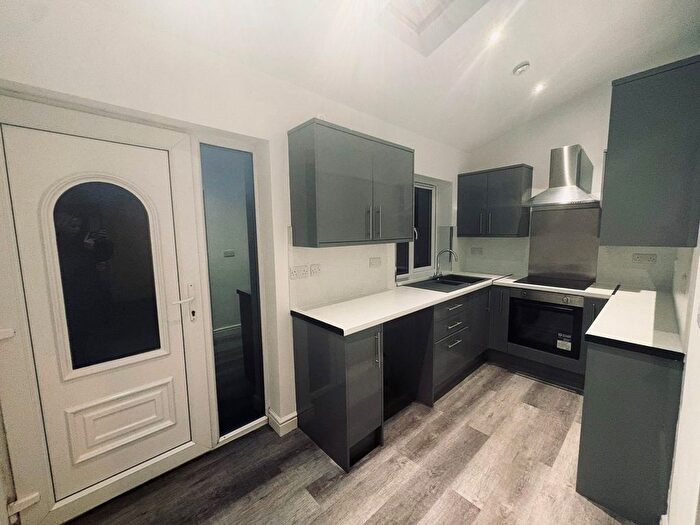 3 Bedroom Property To Rent In Coniston Road, Dronfield, S18