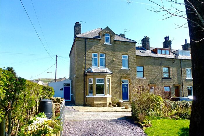 5 Bedroom End Of Terrace House For Sale In West View Terrace, Bradshaw, Halifax, West Yorkshire, HX2
