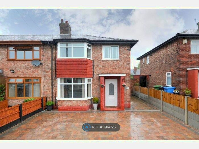 3 Bedroom Semi-Detached House To Rent In Neville Avenue, Warrington, WA2