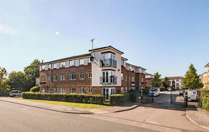 2 Bedroom Apartment To Rent In Akerlea Close, Netherfield, MK6