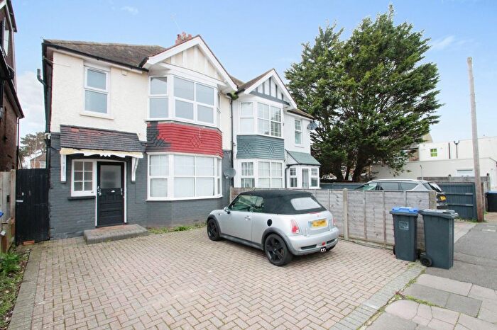 1 Bedroom Flat To Rent In Valencia Road, Worthing, BN11