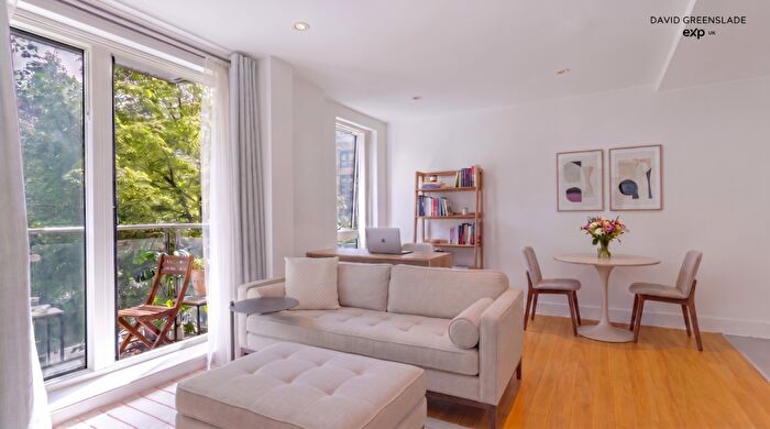 1 Bedroom Apartment For Sale In Caspian Wharf, Yeo Street, E3
