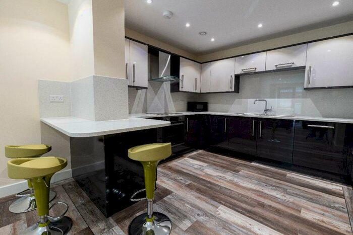 3 Bedroom Apartment To Rent In Ecco, S11