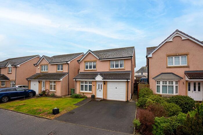 4 Bedroom Detached House For Sale In Chesterhall Avenue, Macmerry, EH33