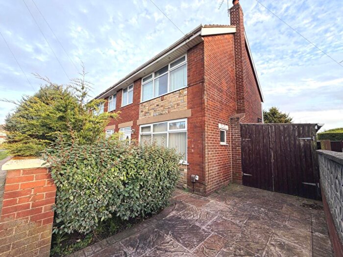 4 Bedroom Semi Detached House For Sale In Kimberley Avenue, Blackpool, FY4