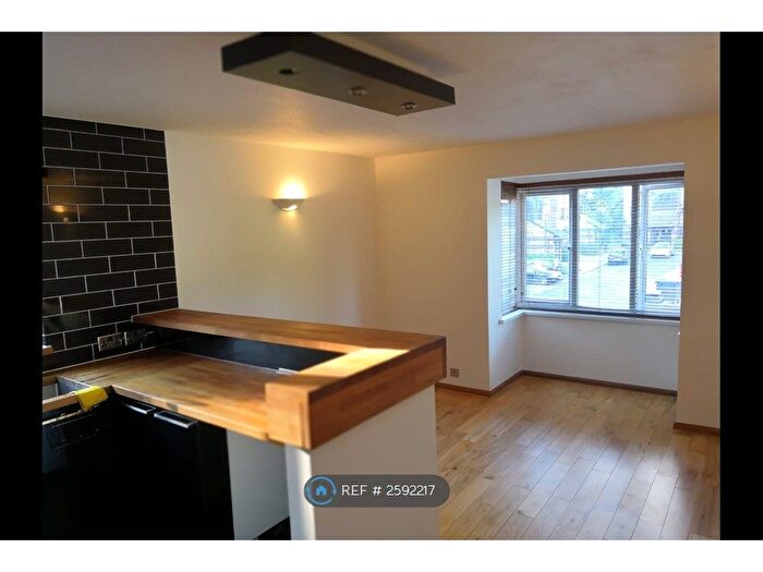 1 Bedroom Flat To Rent In Harp Island Close, London, NW10